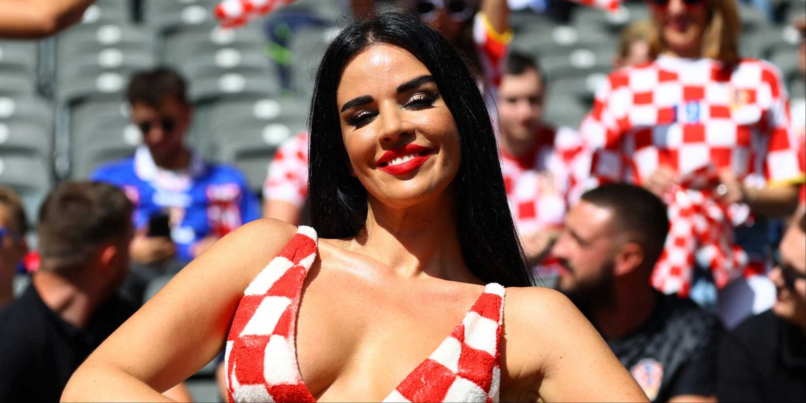 Ivana Knoll | World Cup