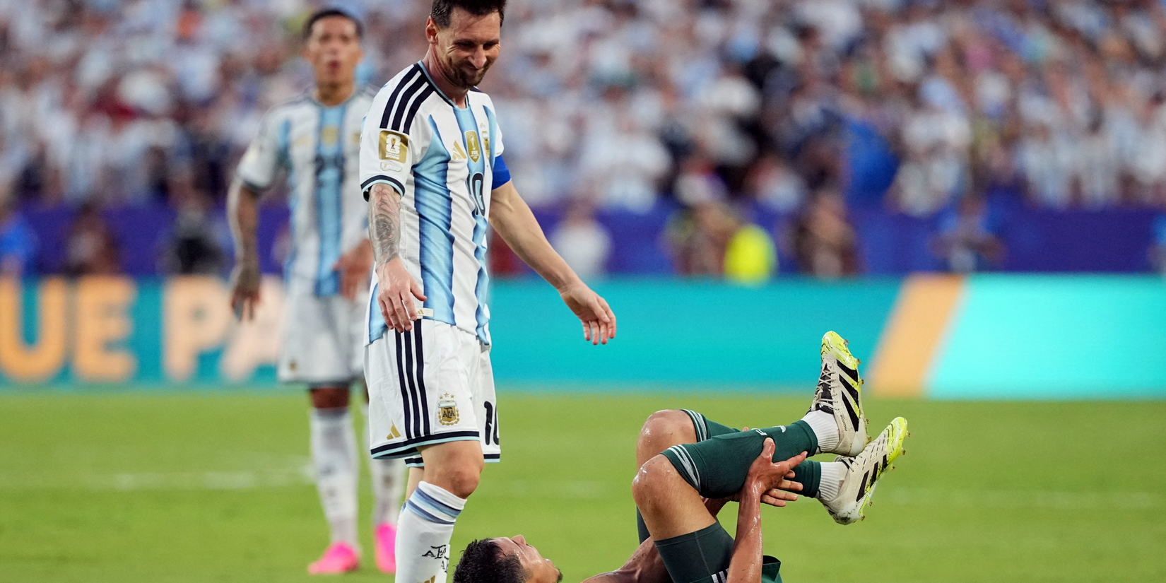 Lionel Messi (Argentina) vs Algeria at World Cup