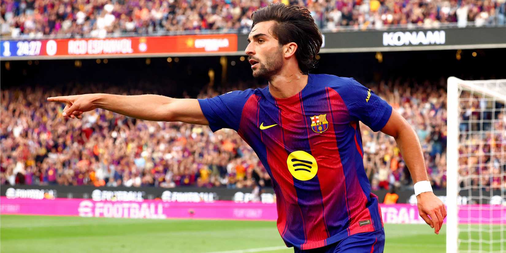 Ferran Torres scores for Barcelona