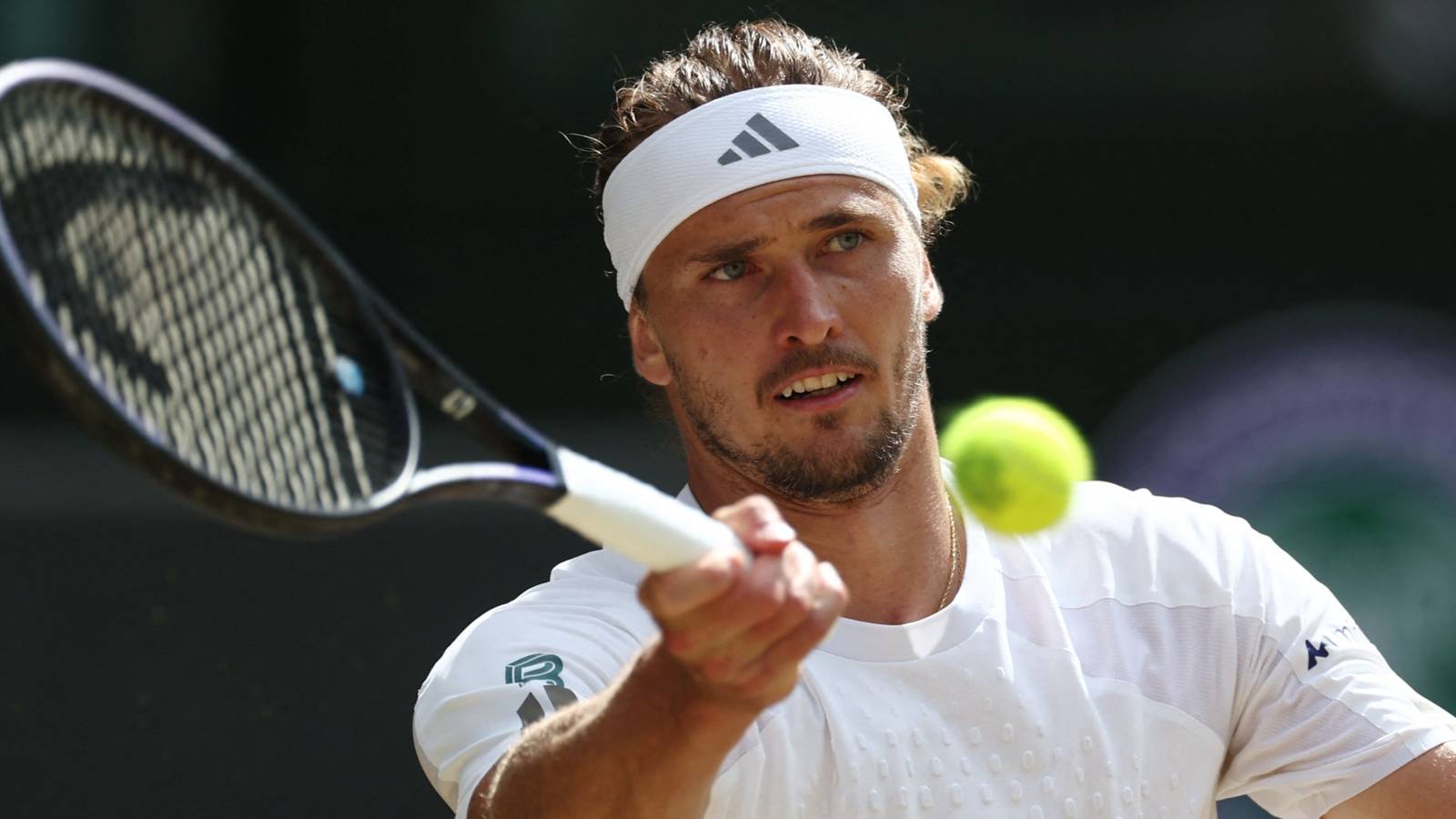 Why Alexander Zverev is Allowed to Use His Phone Mid-match at Wimbledon - While Others Can't