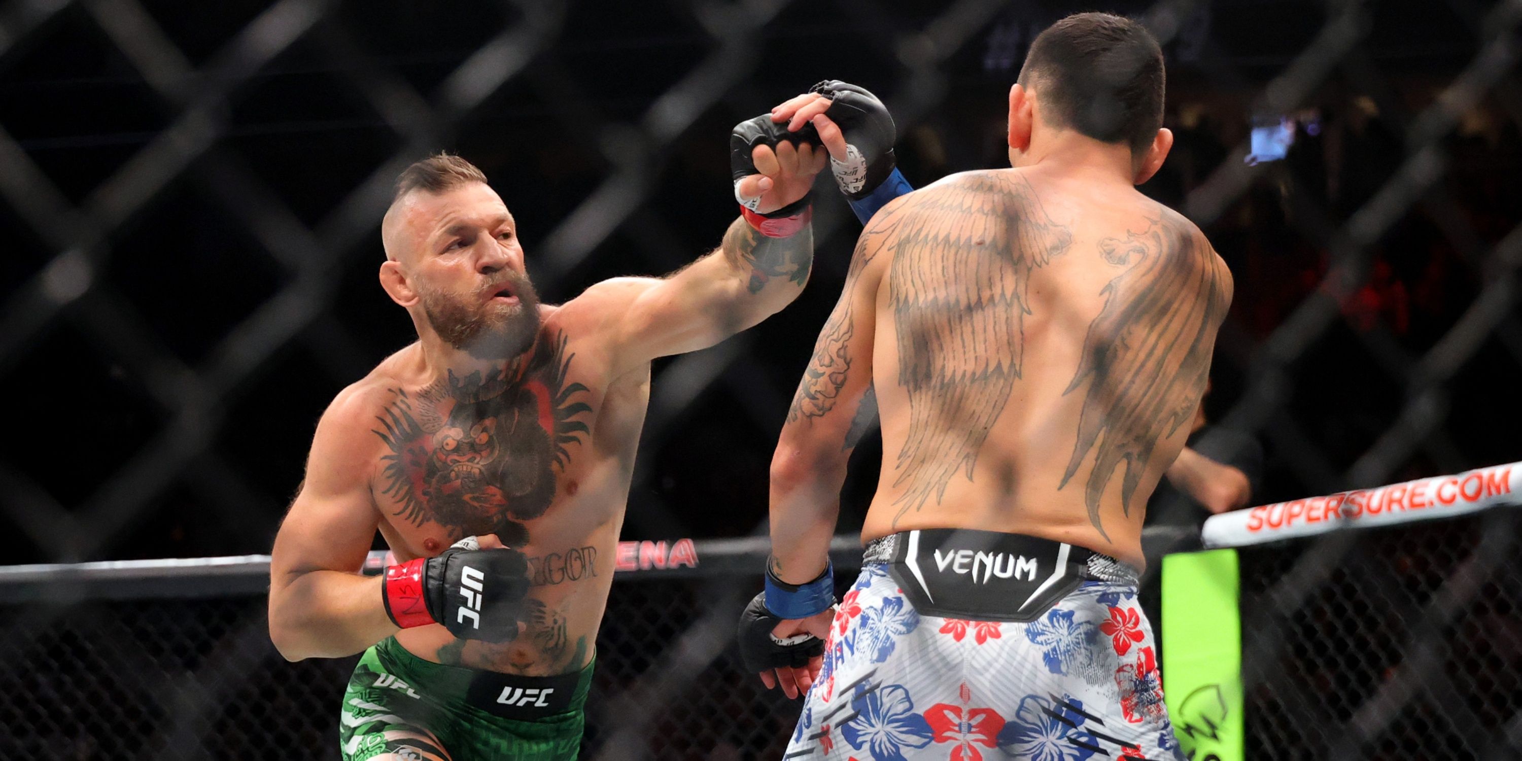 Conor McGregor vs Max Holloway