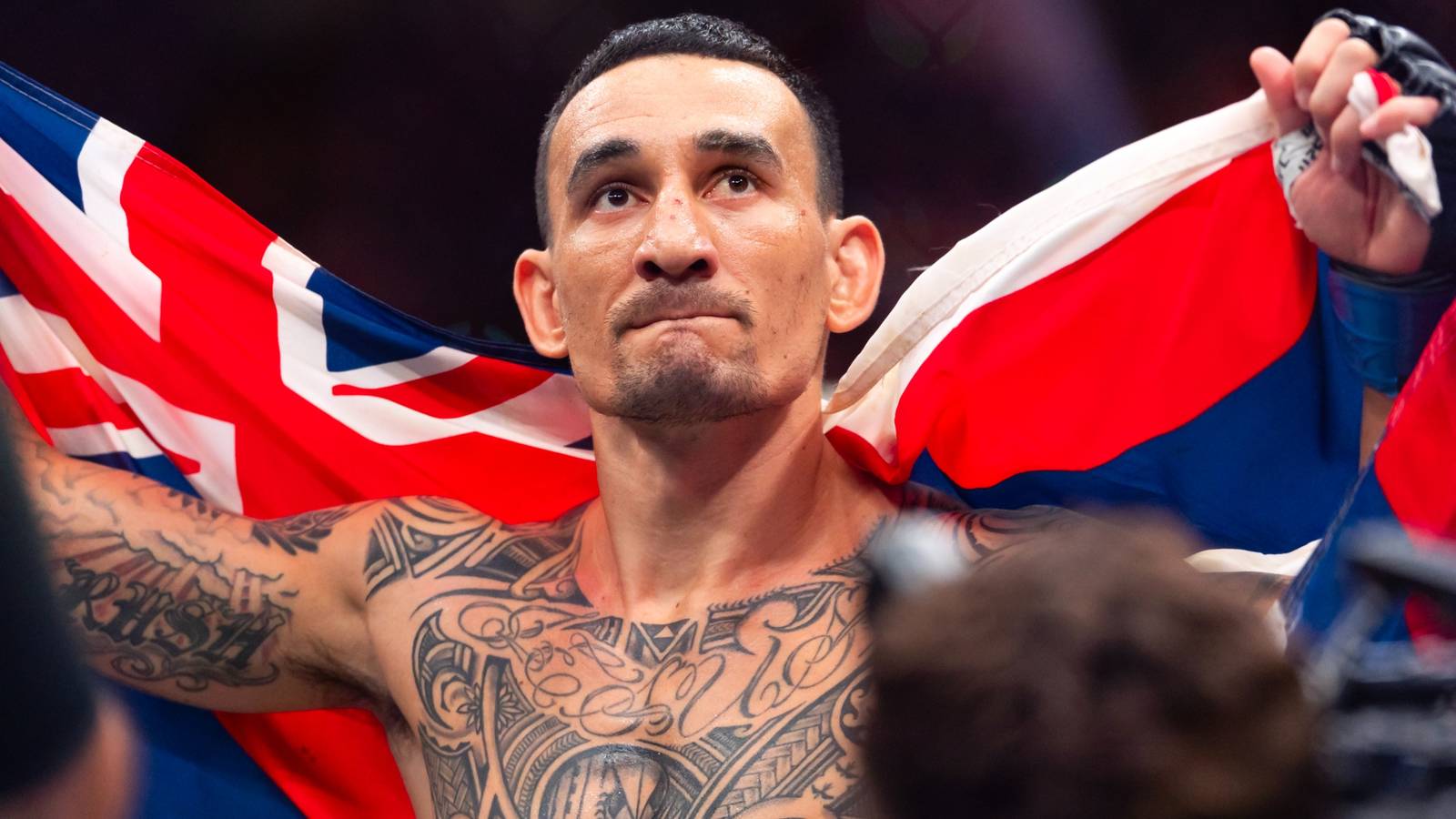 UFC 329: Fan Footage Shows Max Holloway Brutally Mocking Conor McGregor ...