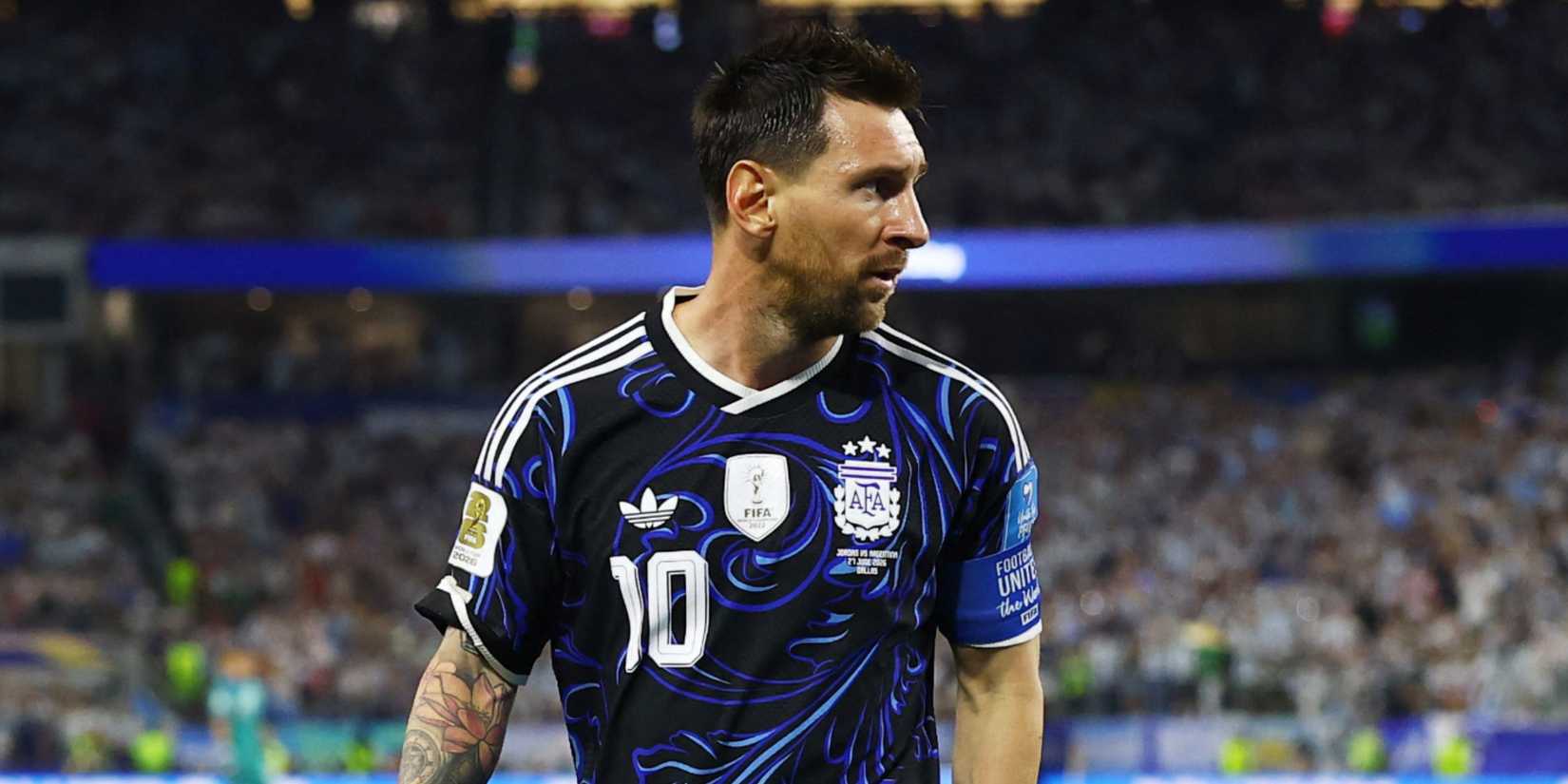 Lionel Messi in dark blue Argentina kit during game against Jordan at World Cup 2026