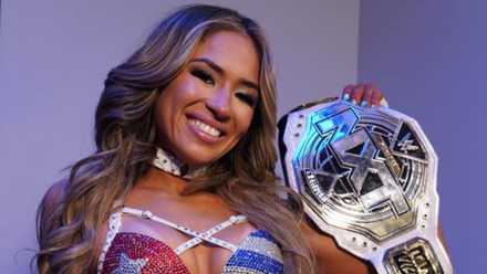 Cody Rhodes' Wife Reveals Natalya is Always Naked in WWE Locker Room 1 Lola Vice