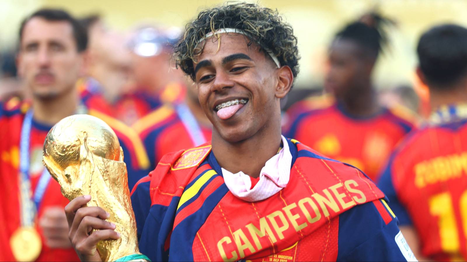 Arsenal Eye Ambitious Move for Juventus Star Kenan Yildiz