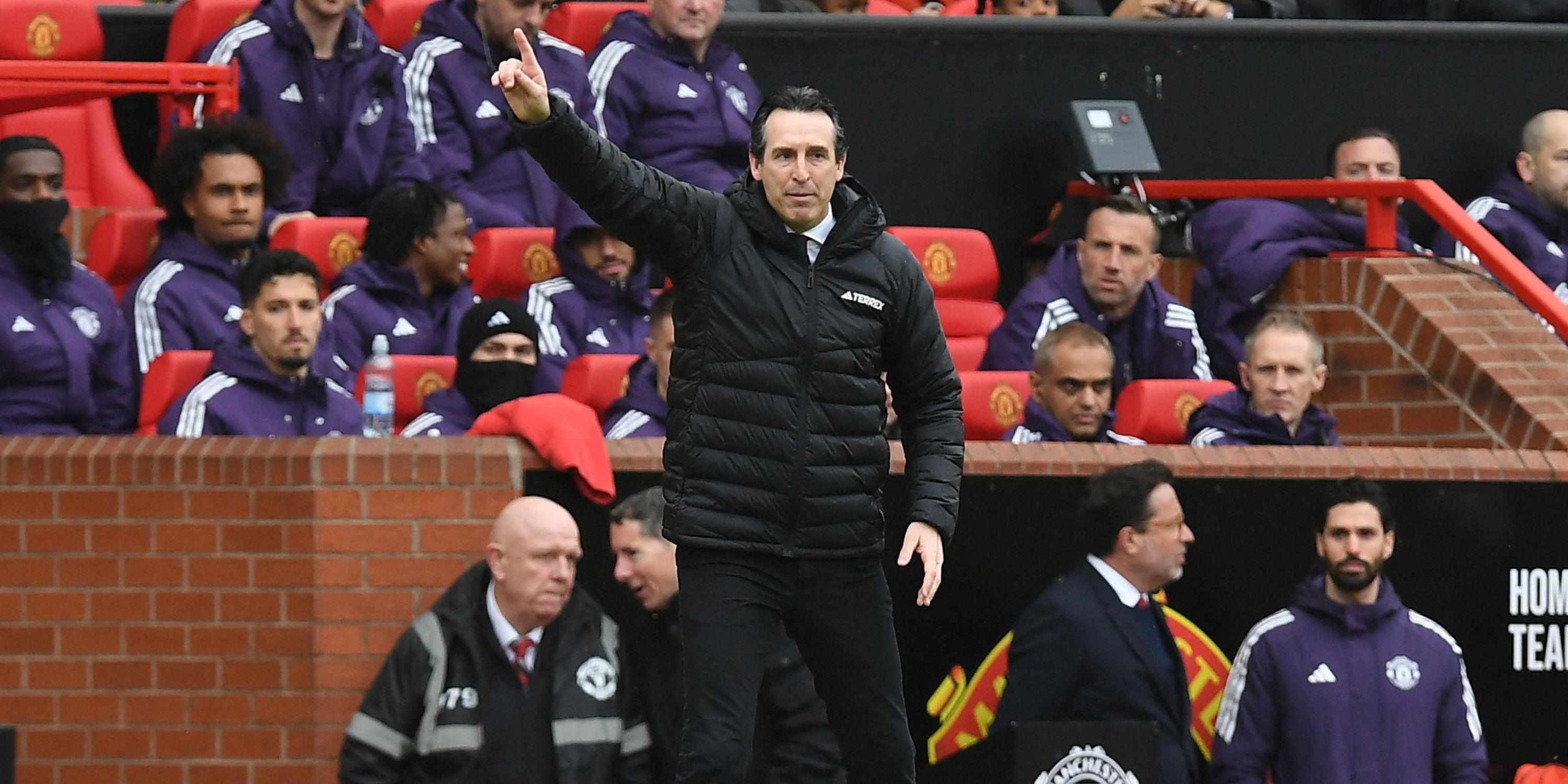 Fabrizio Romano Delivers Wan-Bissaka to Aston Villa Transfer Update