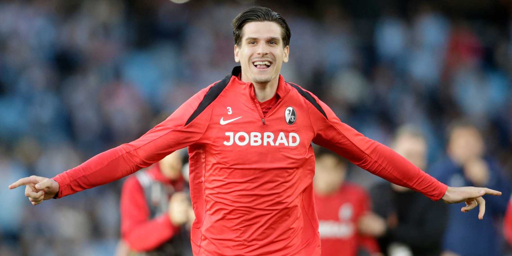 Freiburg striker Igor Mantanovic celebrates