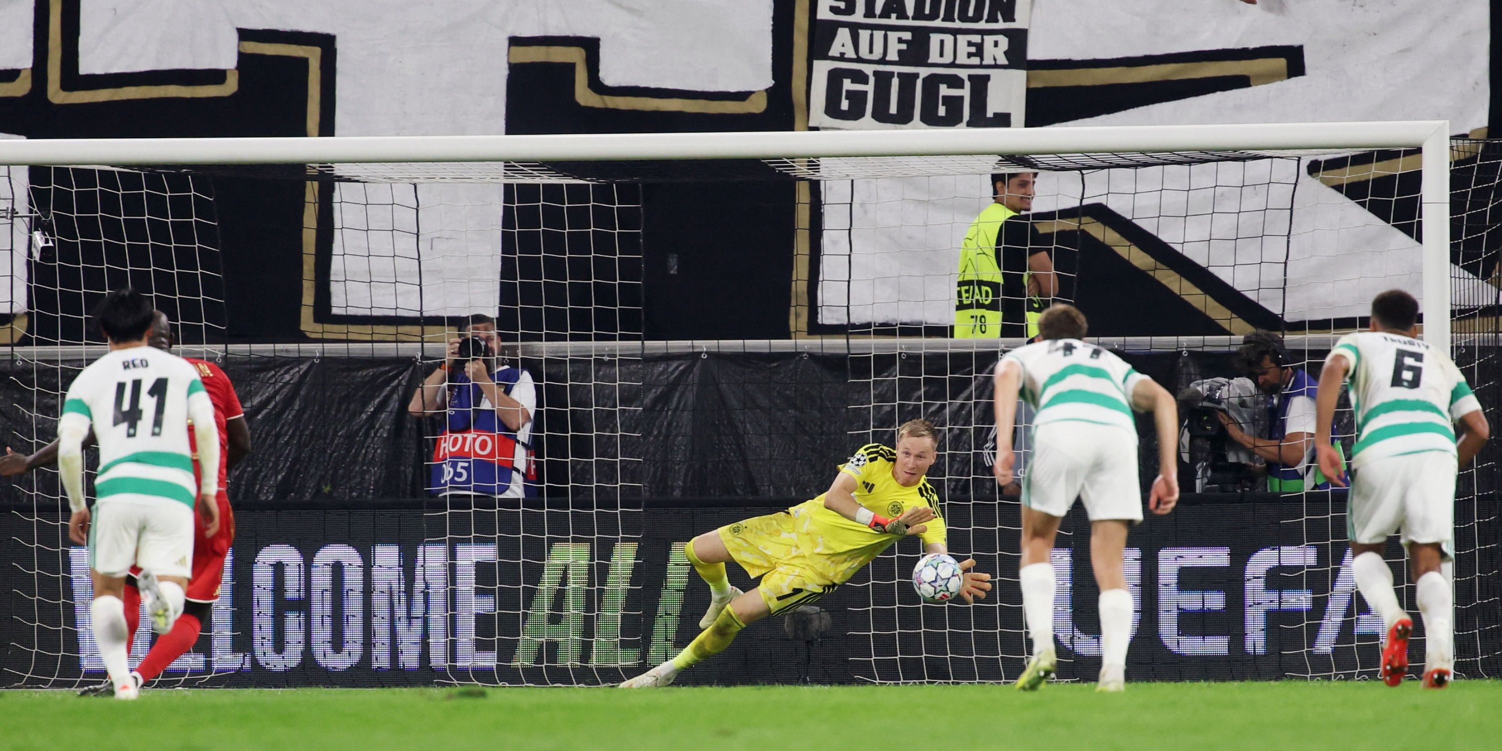Forget McCowan: Celtic Need to Immediately Sell 2/10 Star After LASK Disaster
