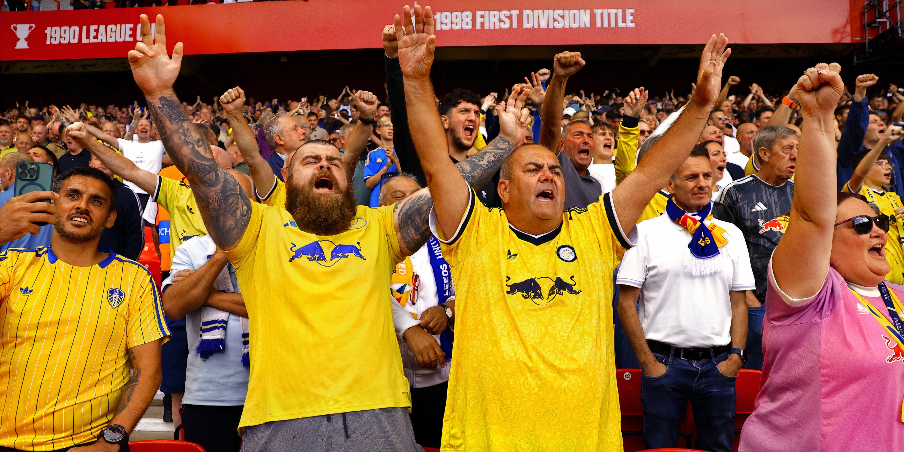 Lyrics to the Best Leeds United Songs and Chants (Complete Guide)