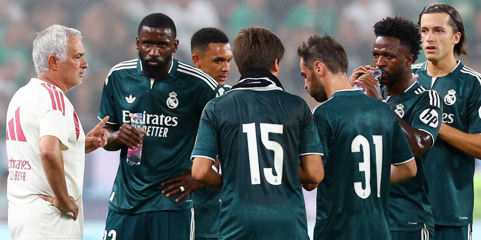 Real Madrid players and Jose Mourinho