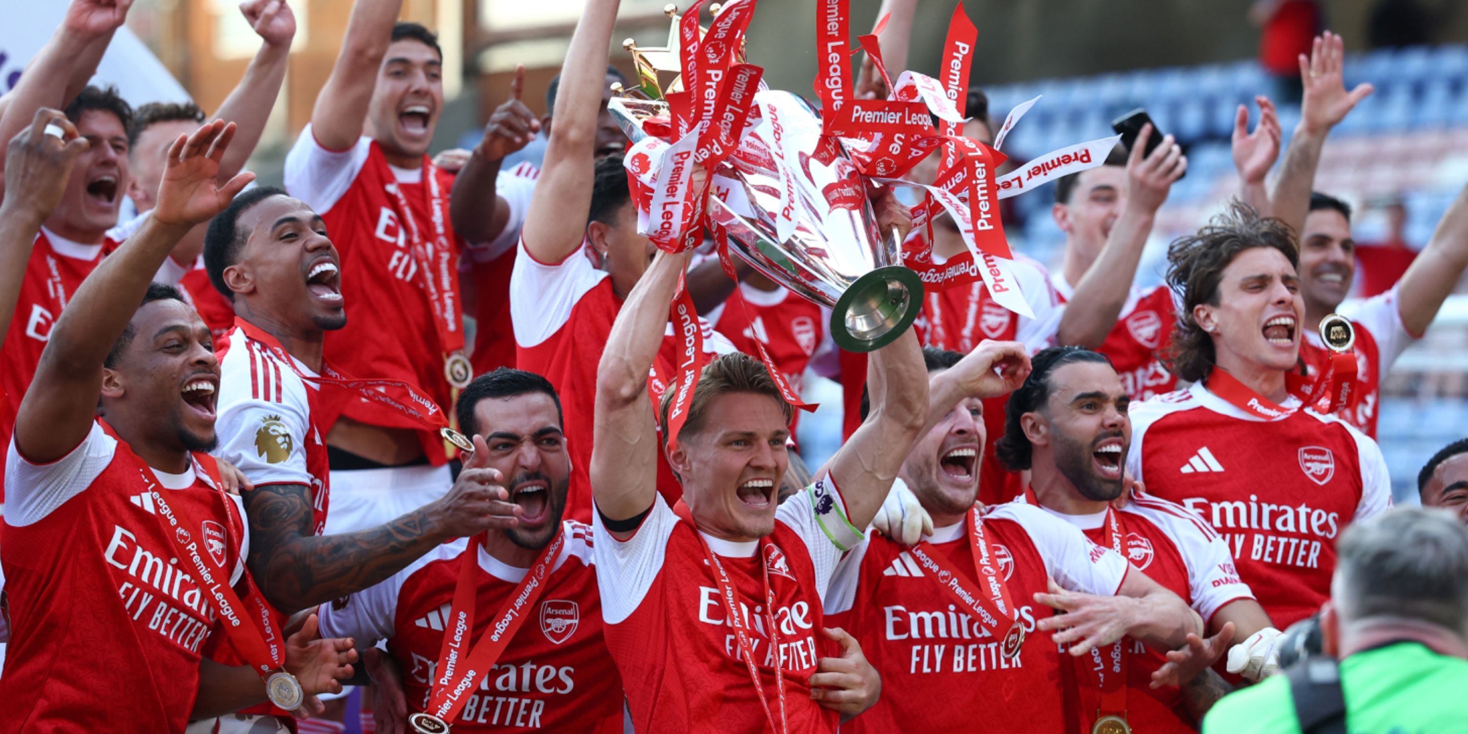 All 92 Clubs in English Football League Described in One Word by AI