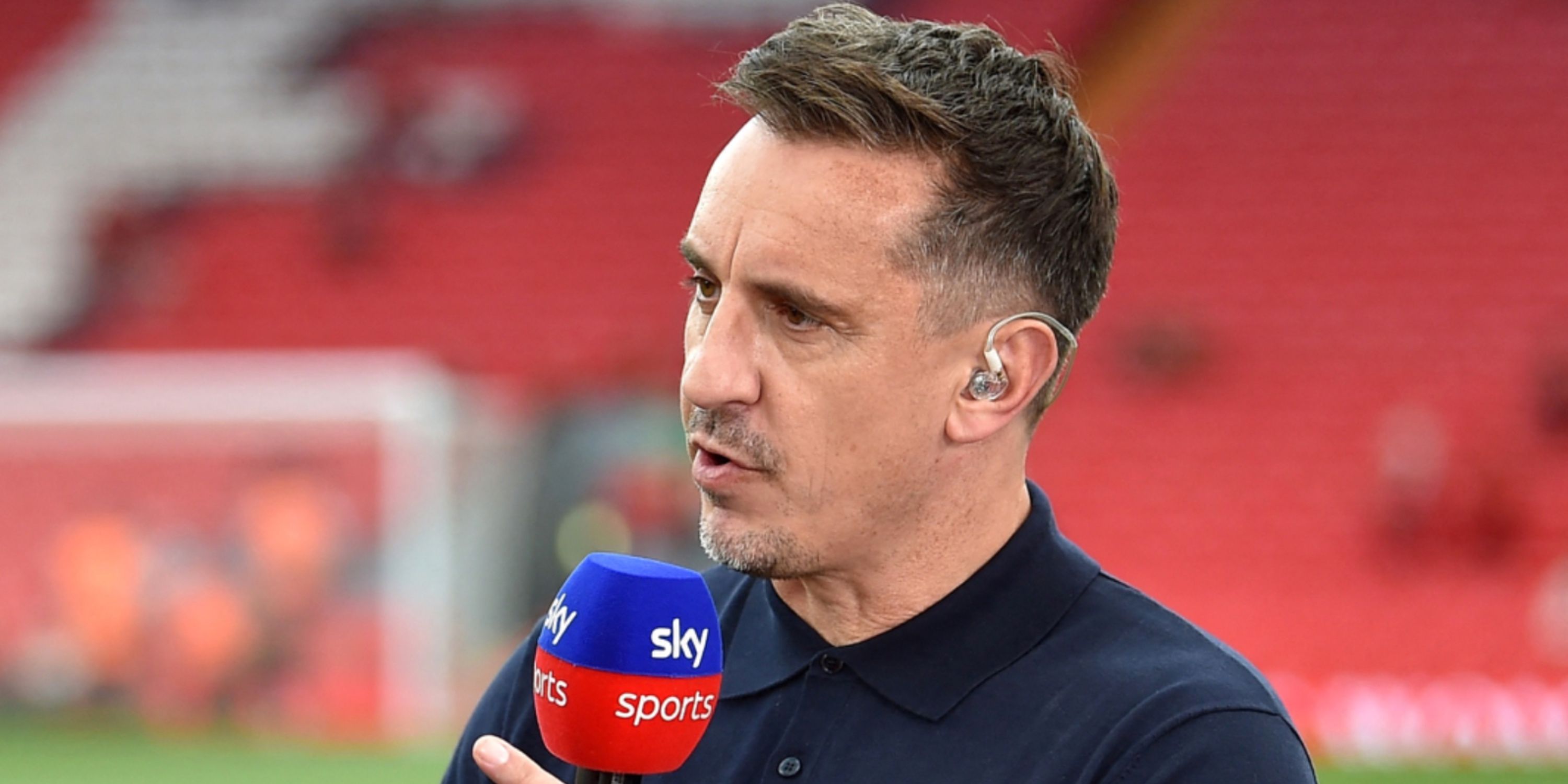 Gary Neville Urges Chelsea to Sign Emi Martinez