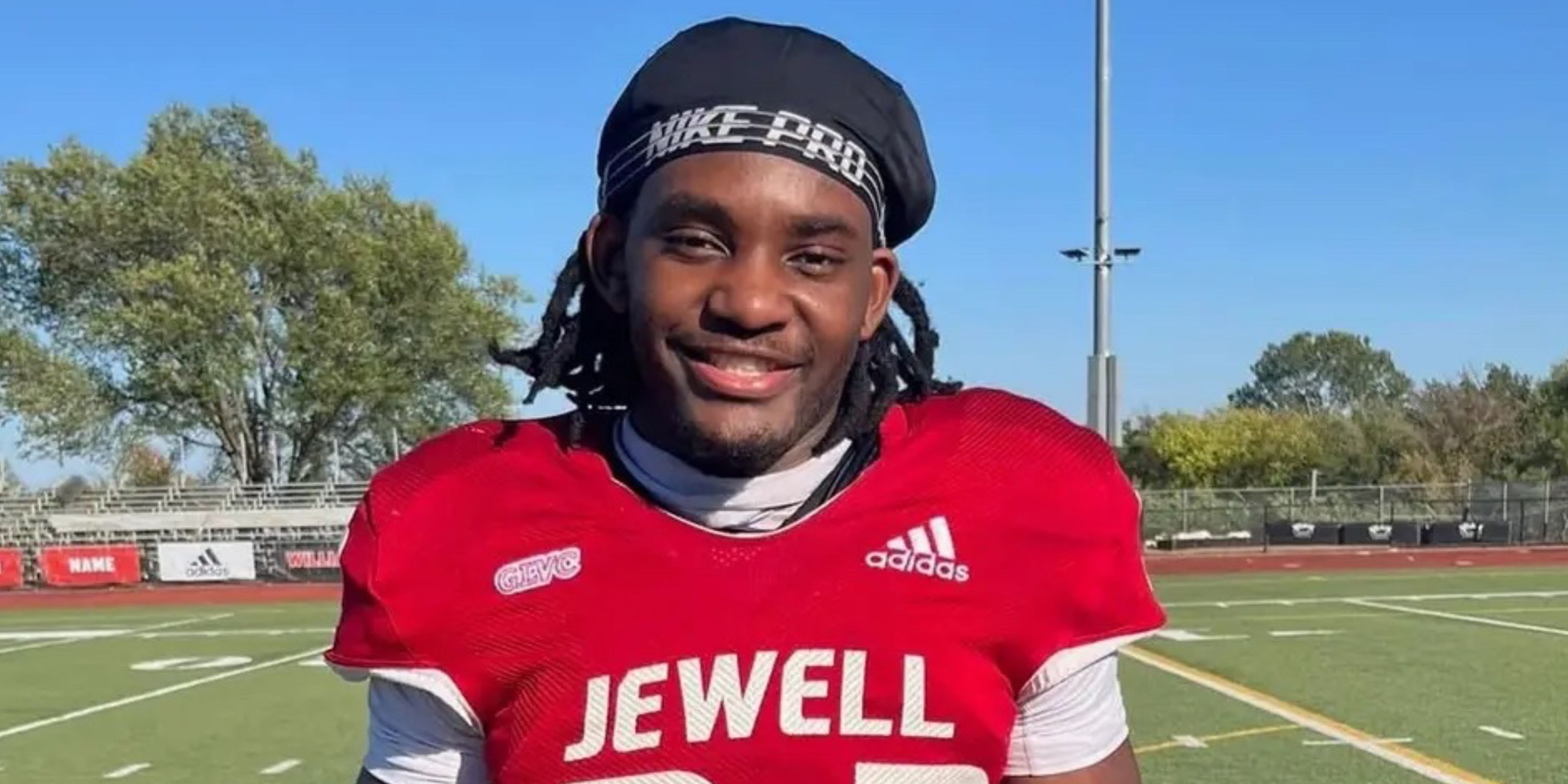 American Football Player MicahJo Barnett Passes Away After Scoring Touchdown