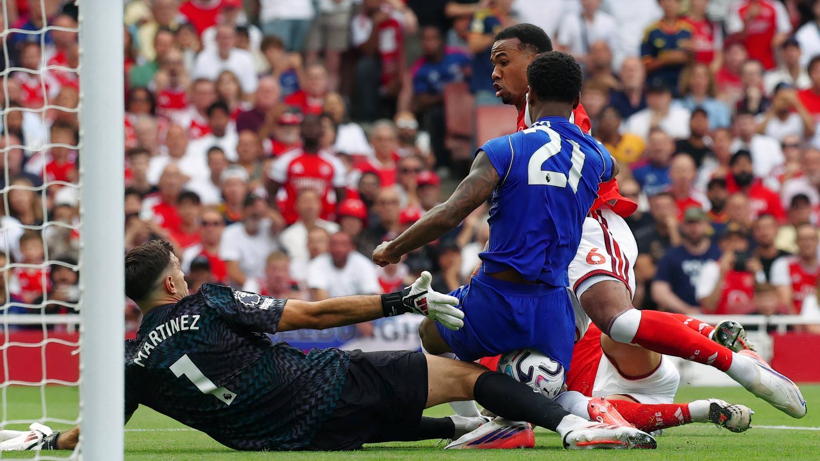 The Reason Gabriel Was Not Sent Off For Kicking Emi Martinez in the Head