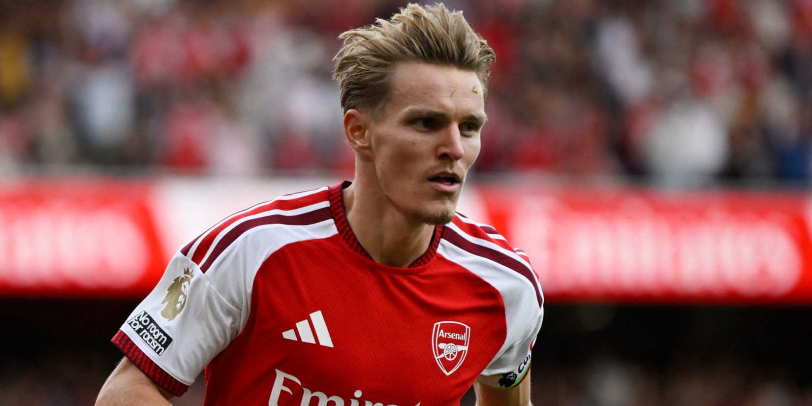 Martin Odegaard celebrates his goal in Arsenal 2-1 Chelsea