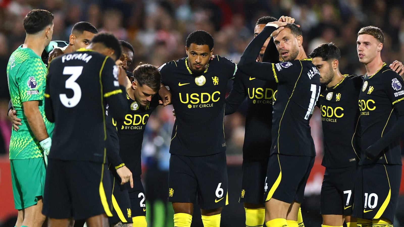Chelsea Fans Turn on Pedro Neto After Brentford Thrashing