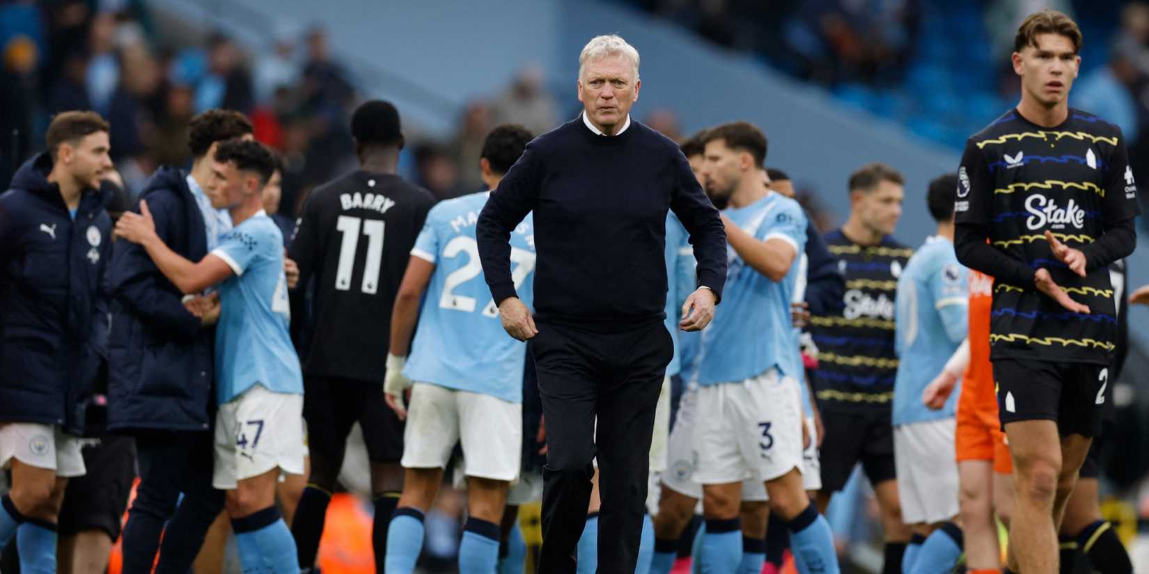 Everton players and David Moyes at Etihad Stadium