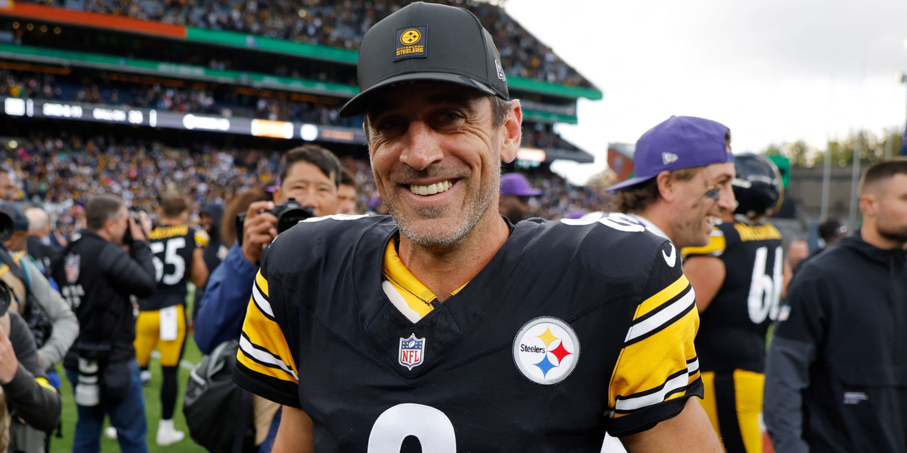 NFL: Mike McCarthy Mouthed 2 Words After Aaron Rodgers Screamed at Him During Steelers vs Browns