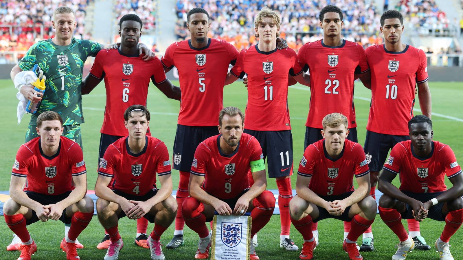 England Fans Claim Alex Scott Made Teammate 'Look Like a Pub Player' vs Croatia