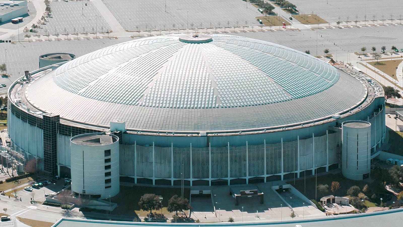 What Happened to the Abandoned $358 Million Stadium That 'Once Changed NBA and NFL'