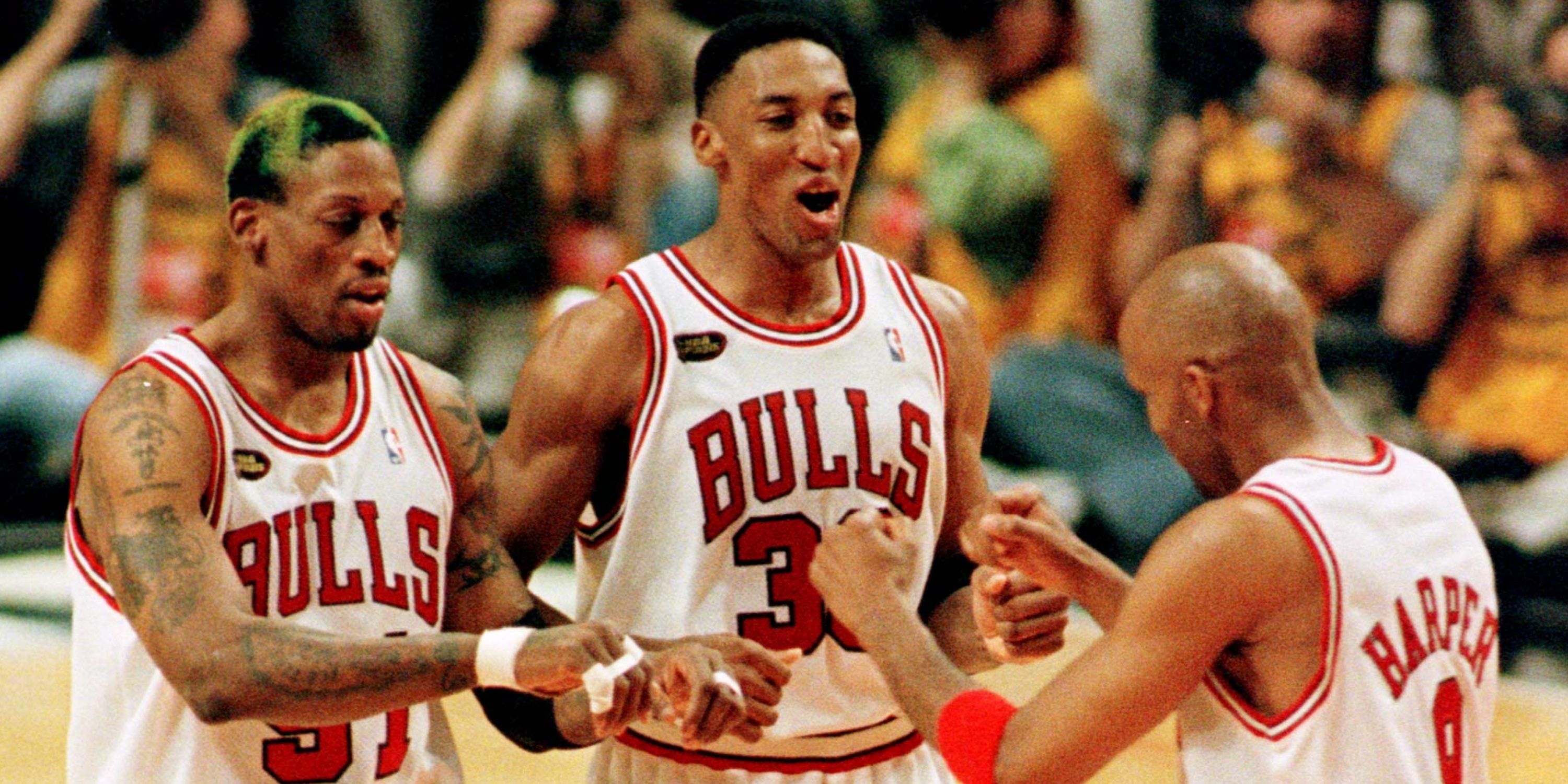 Chicago Bulls Ron Harper Dennis Rodman Scottie Pippen 1998