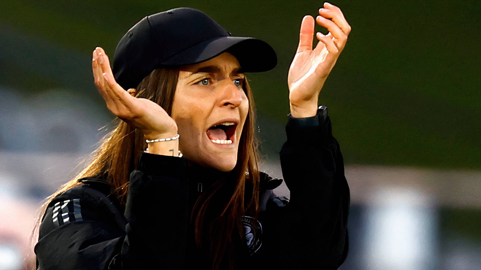 Elena Sadiku On The Ballon d'Or, Three ACL Injuries And Man Utd Links