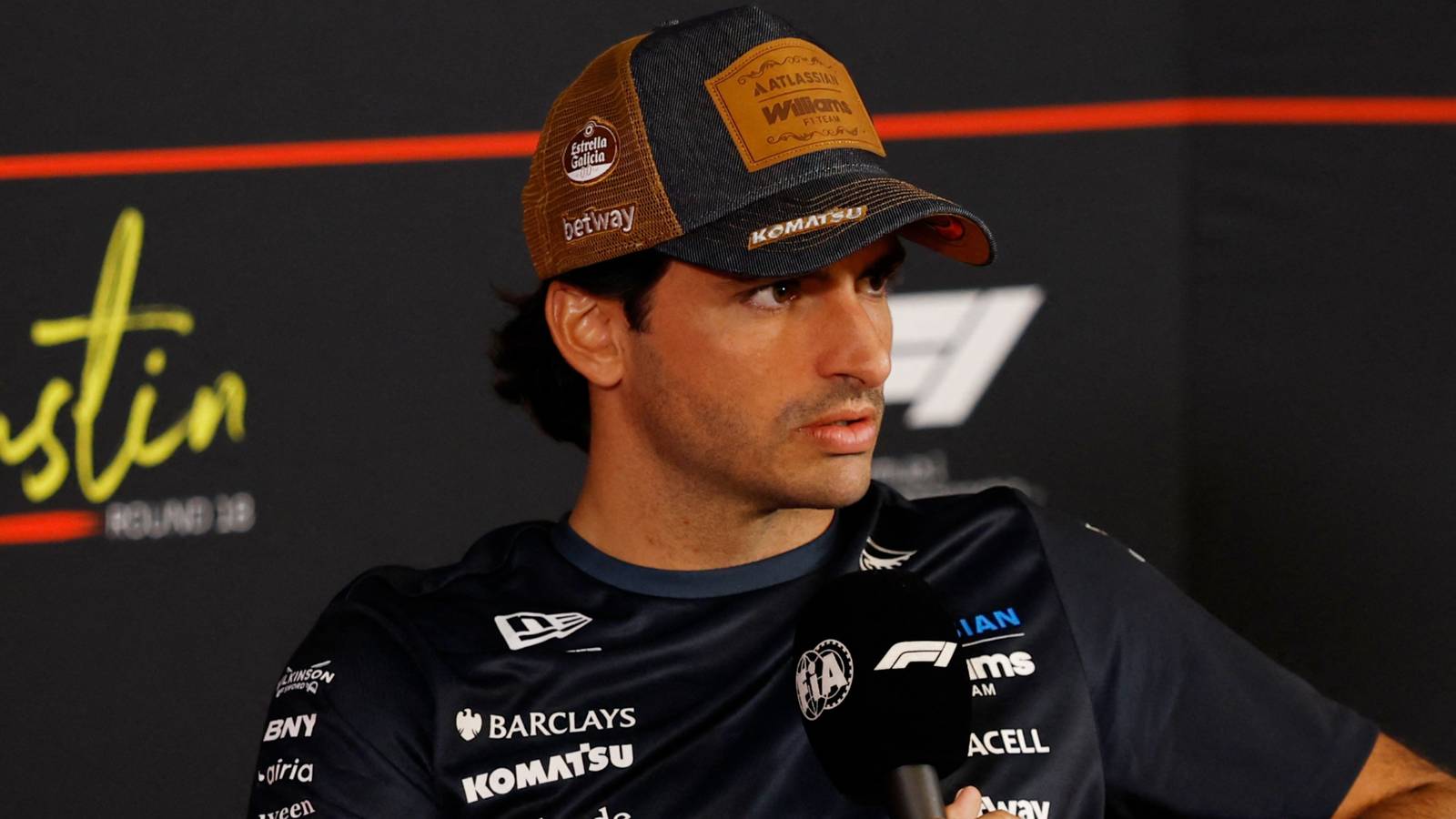 Carlos Sainz Issues Statement Hours After Qatar and Abu Dhabi Grands Prix Comments